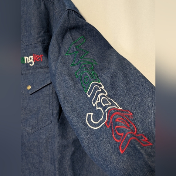 NWT Wrangler Mexican Flag Western Snap Button Indigo Denim Shirt Size Medium - Picture 5 of 11